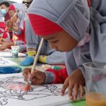 Tuangkan Kreatifitas dengan Melukis