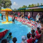 Outing Class Berenang